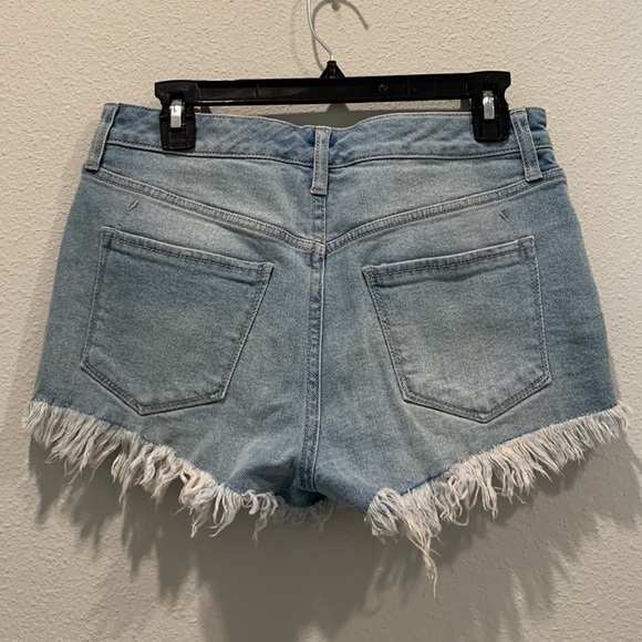 Floral Denim Shorts Raw Hem - Picture 2 of 3